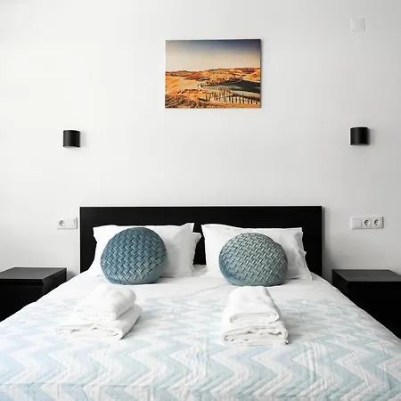Almada Downtown 102 Apartment Porto
