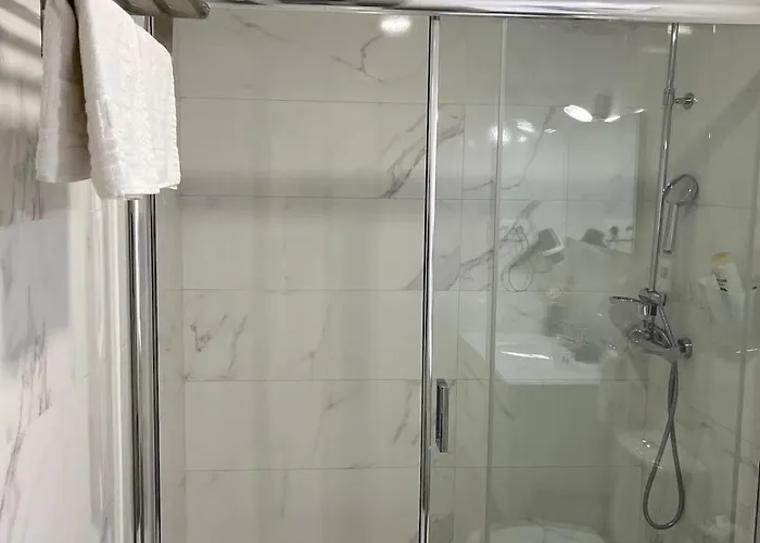 Almada Downtown 102 Apartman *